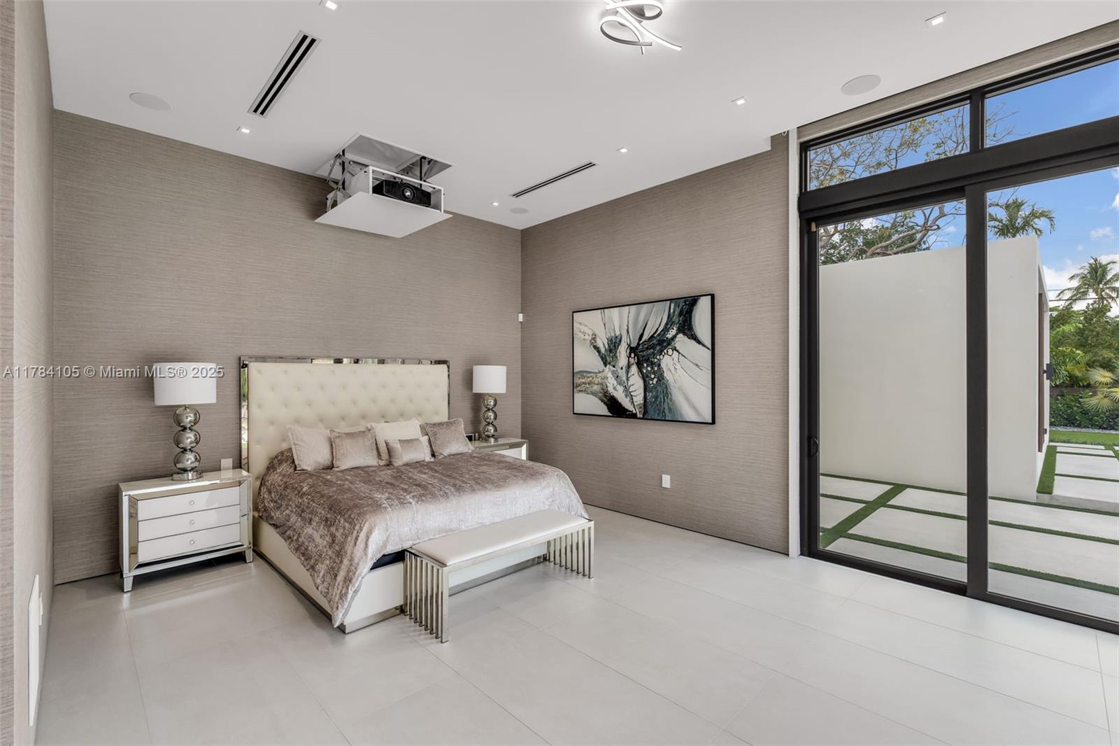 PINE TREE ESTATES - Residential