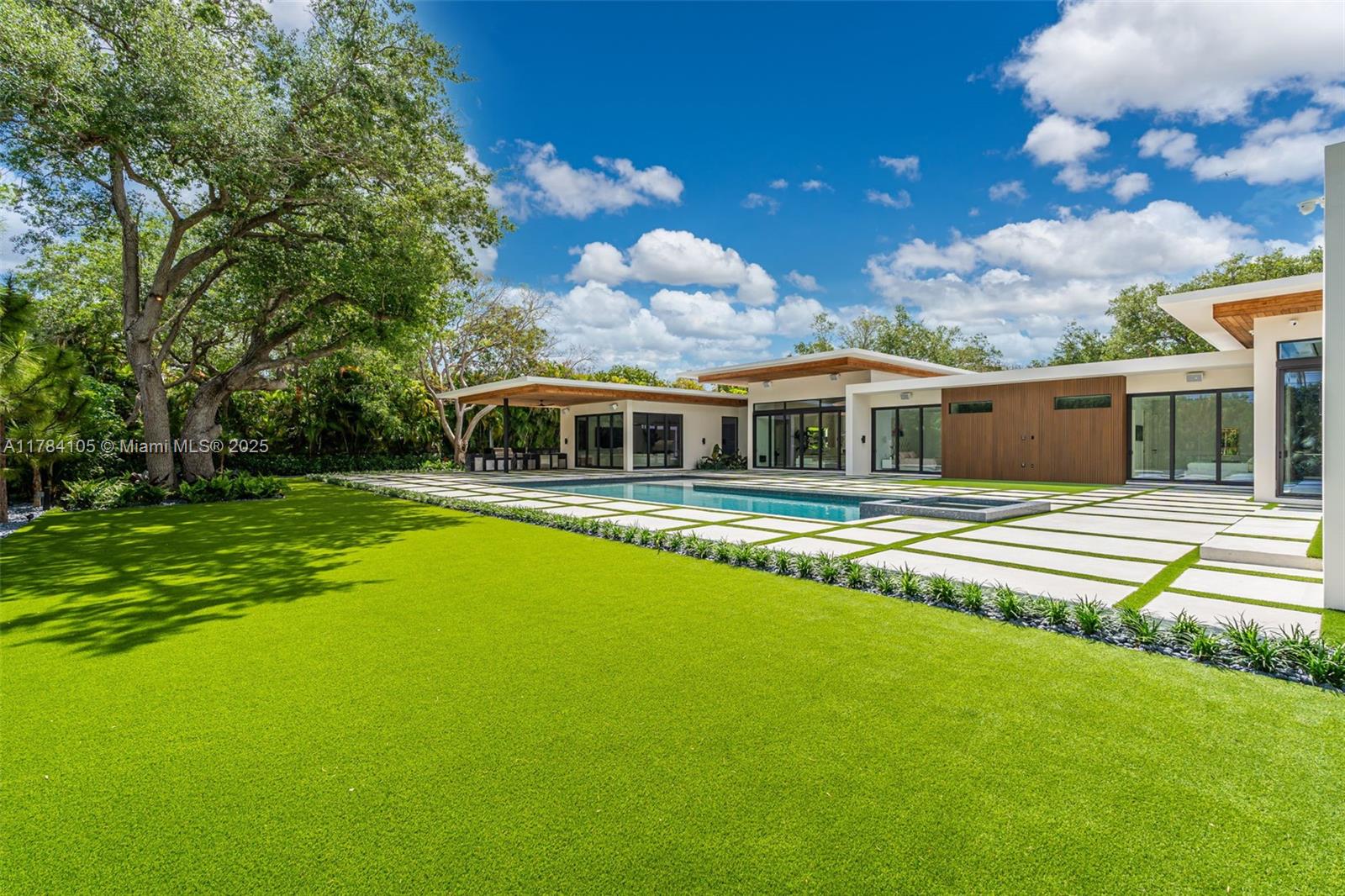 PINE TREE ESTATES - Residential