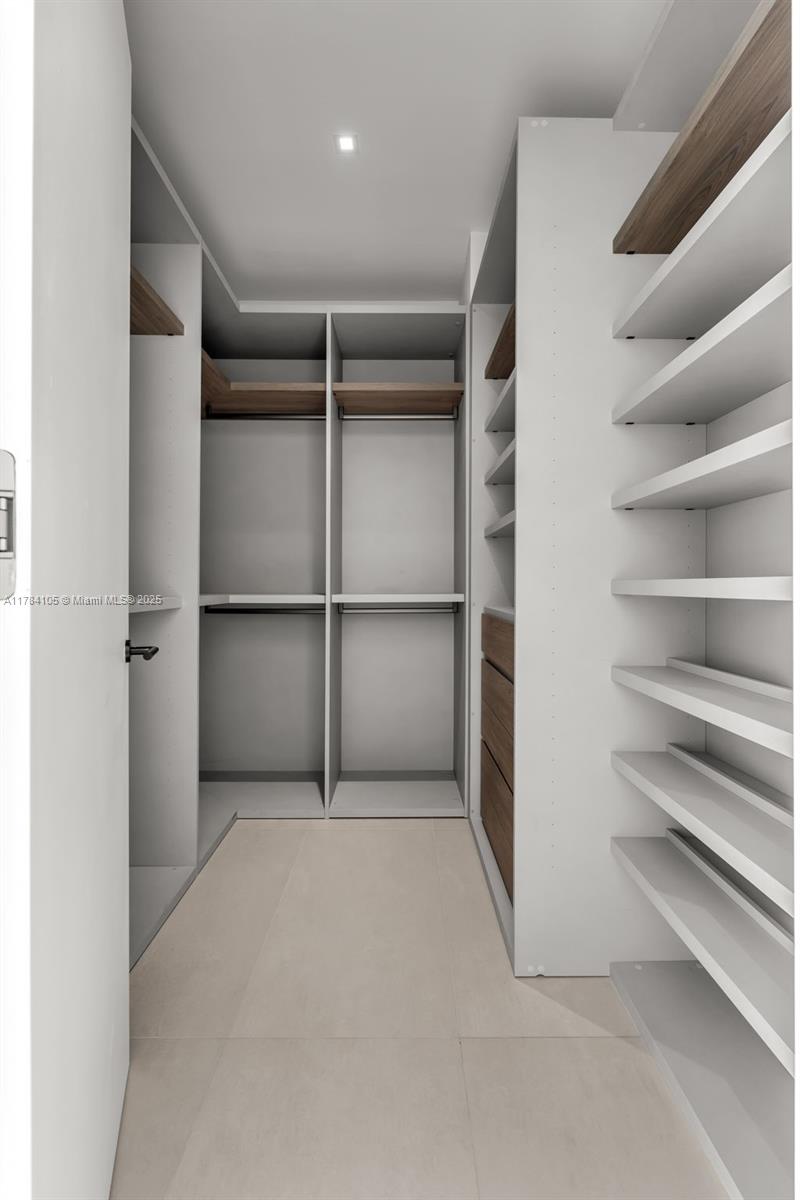 PINE TREE ESTATES - Residential