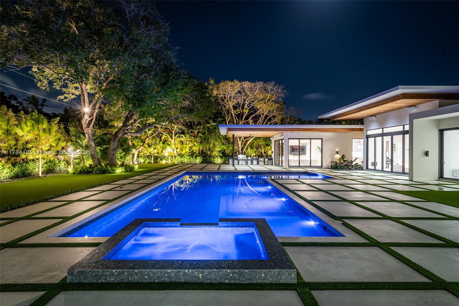 PINE TREE ESTATES - Residential