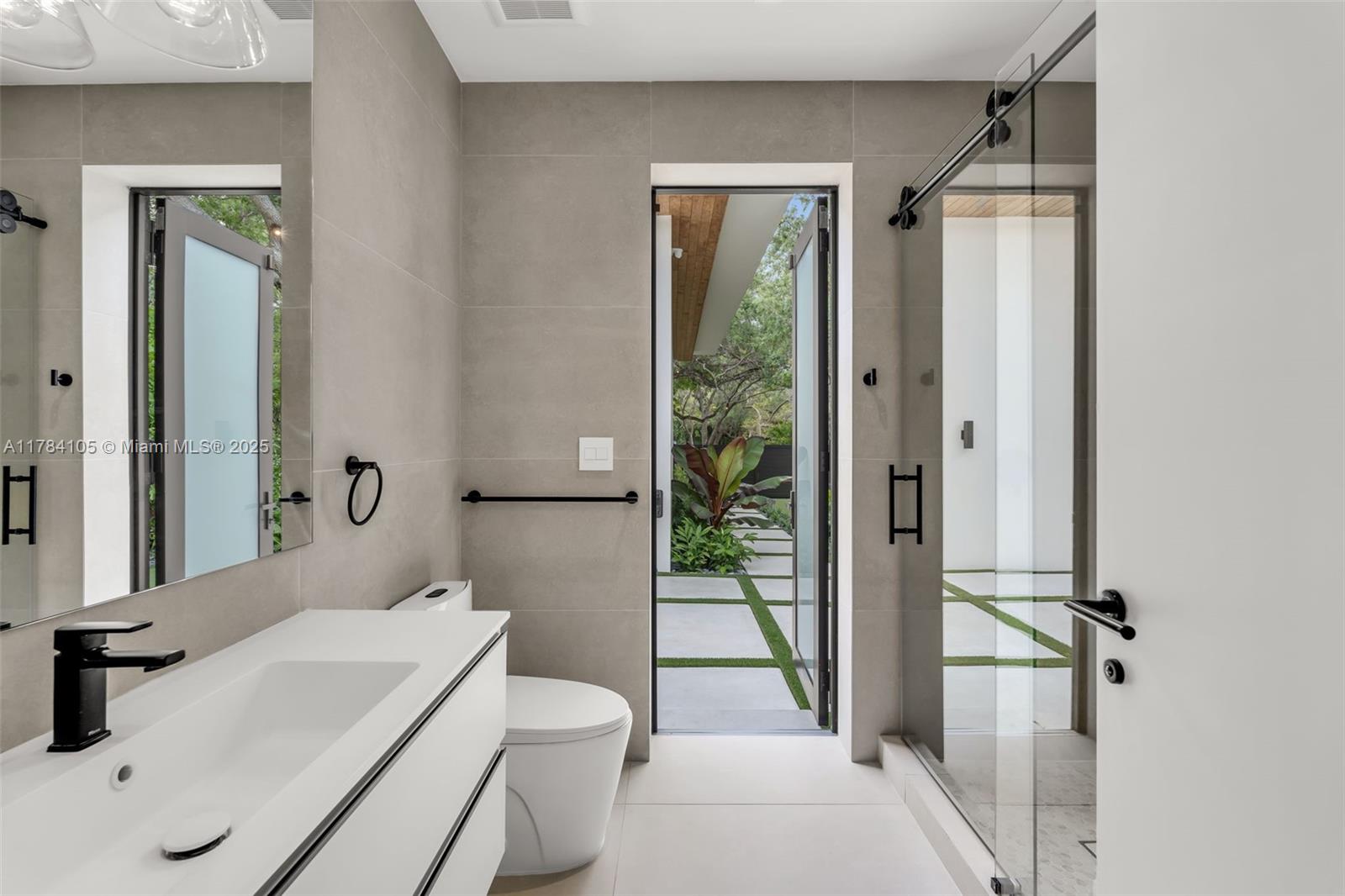 PINE TREE ESTATES - Residential