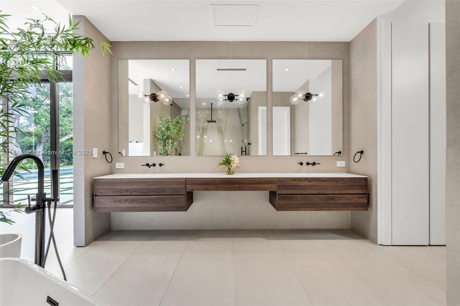 PINE TREE ESTATES - Residential