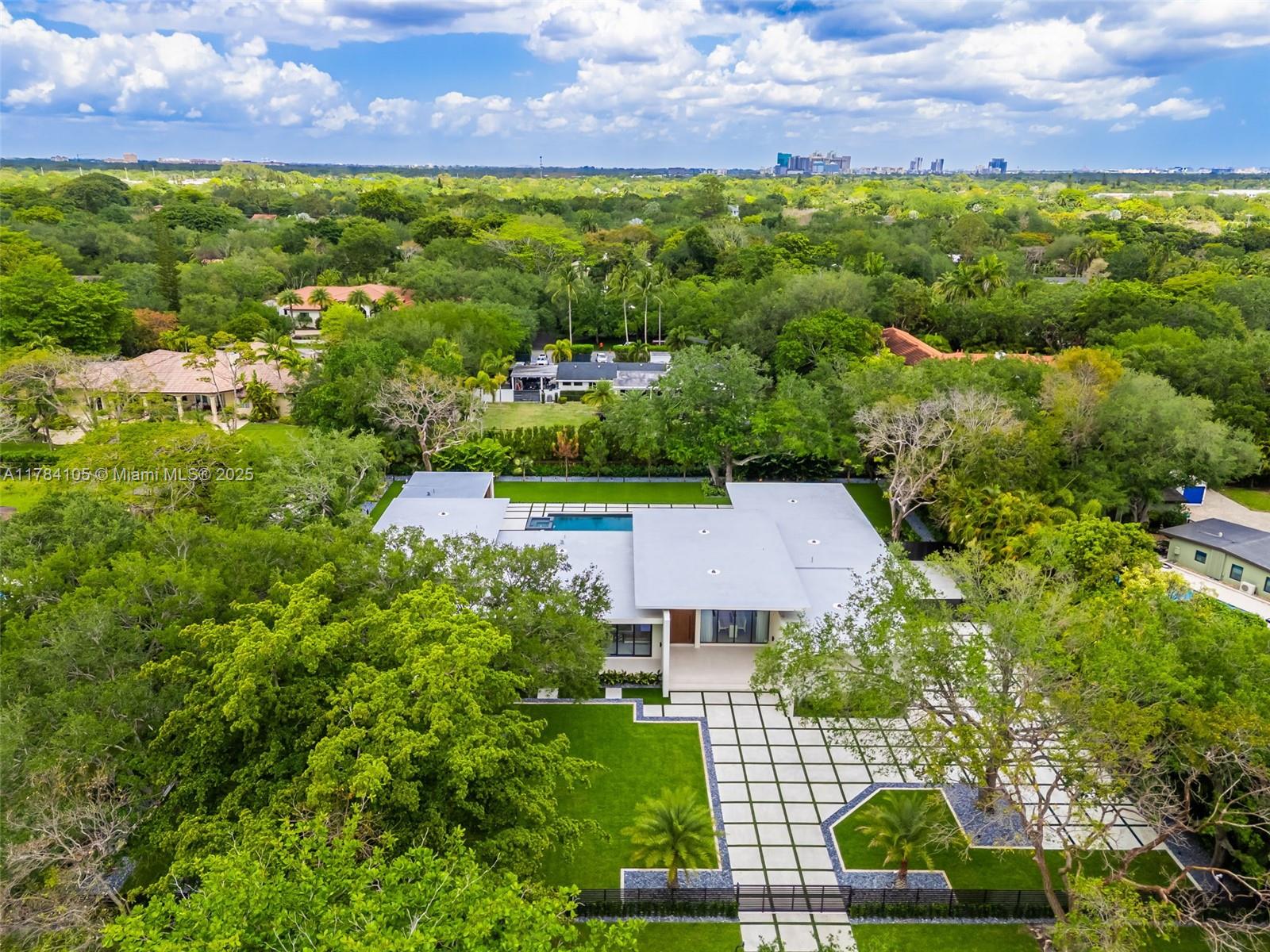 PINE TREE ESTATES - Residential