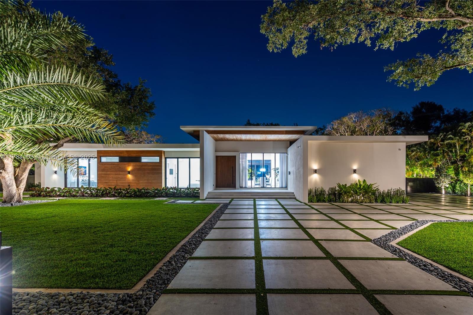 PINE TREE ESTATES - Residential