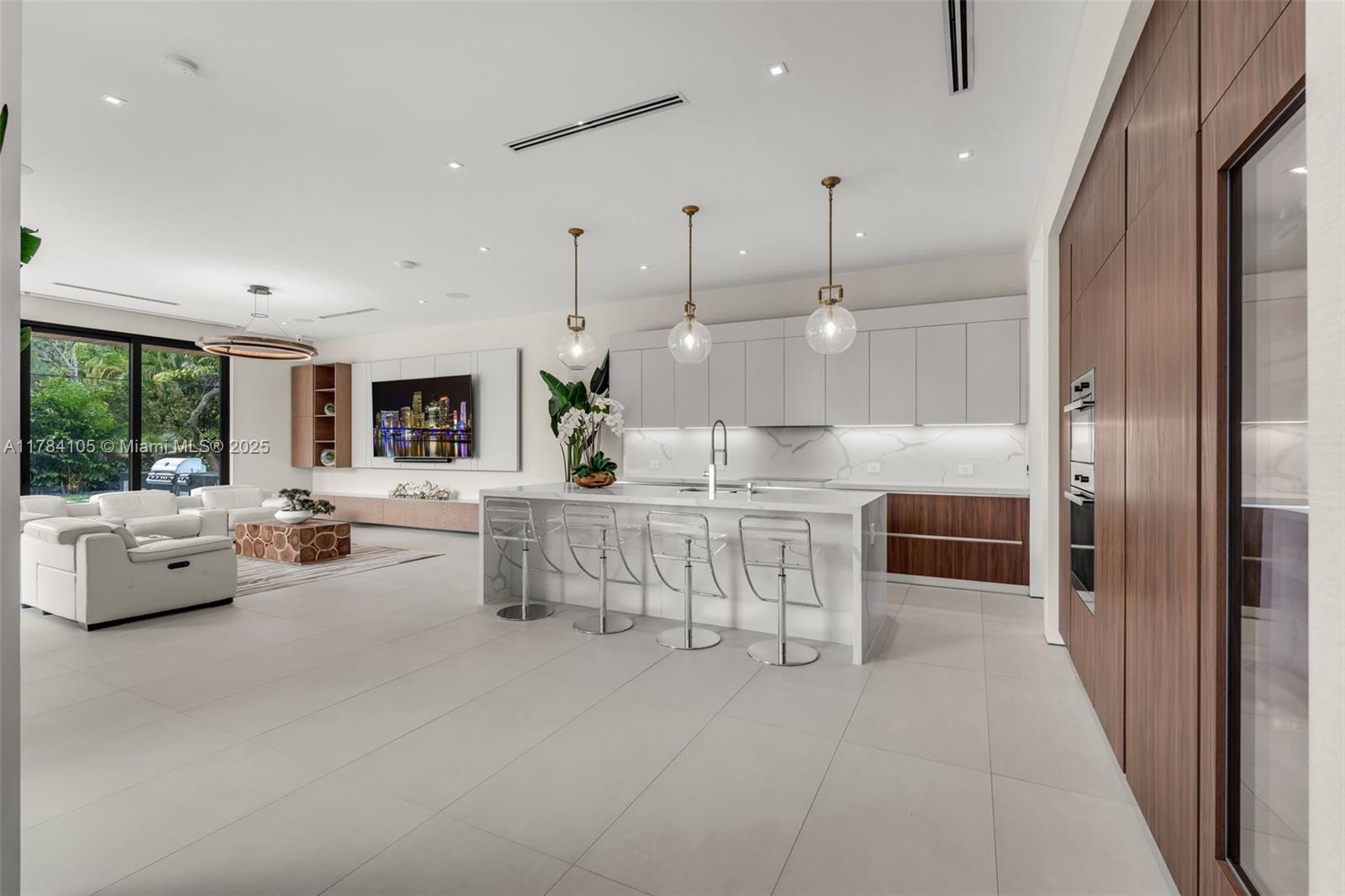 PINE TREE ESTATES - Residential