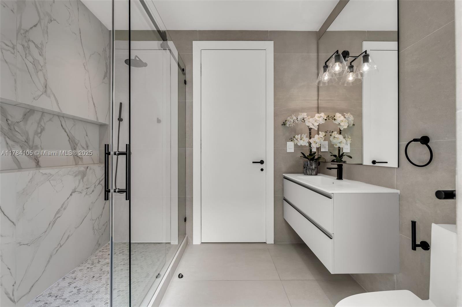 PINE TREE ESTATES - Residential