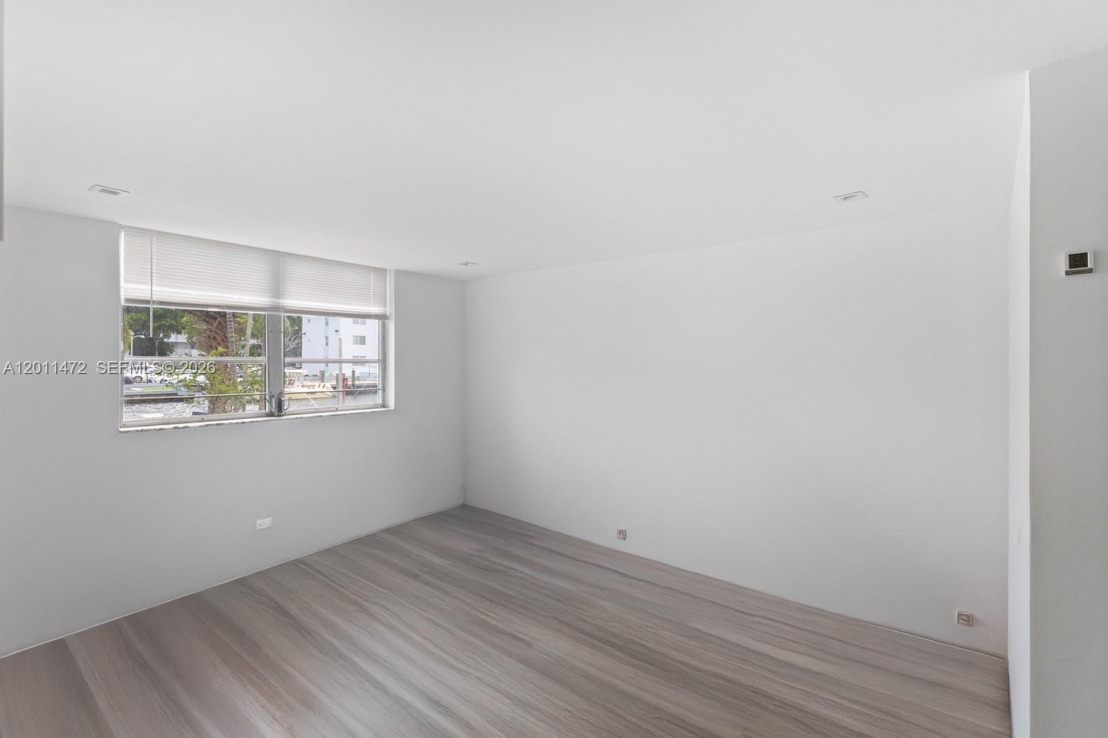 3750 NE 170th St 109