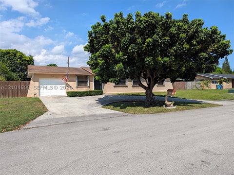 Photo of 12601 SW 195th Ter, Miami, FL 33177 (MLS # A12104605)