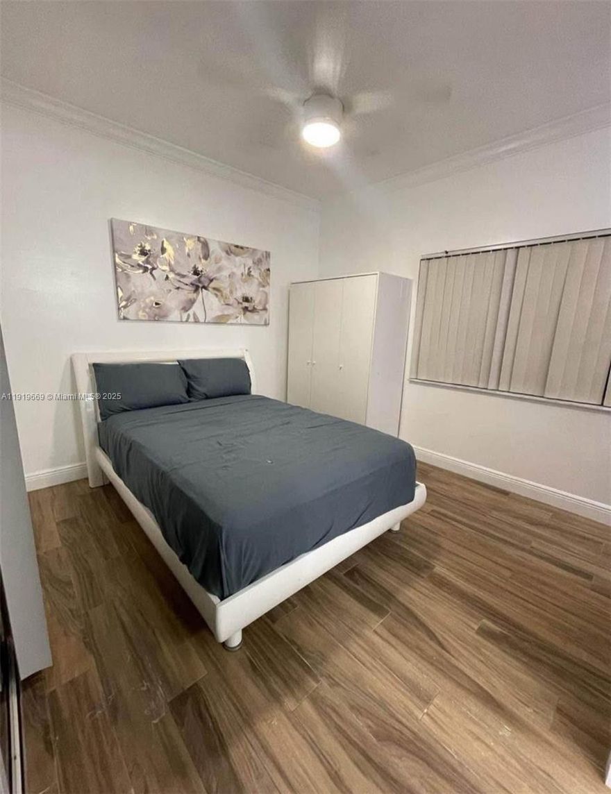 Discover this charming efficiency located in one of the most desirable and convenient areas of the city. Surrounded by supermarkets, malls, schools, and top dining options, this unit offers unmatched accessibility. Just minutes from the palmetto , Brickell, Doral, and other key destinations, you’ll enjoy living at the center of everything.

The efficiency features a private bathroom, a comfortable bedroom space, and a functional kitchen—perfect for easy and practical living. The property also includes designated parking for one vehicle.