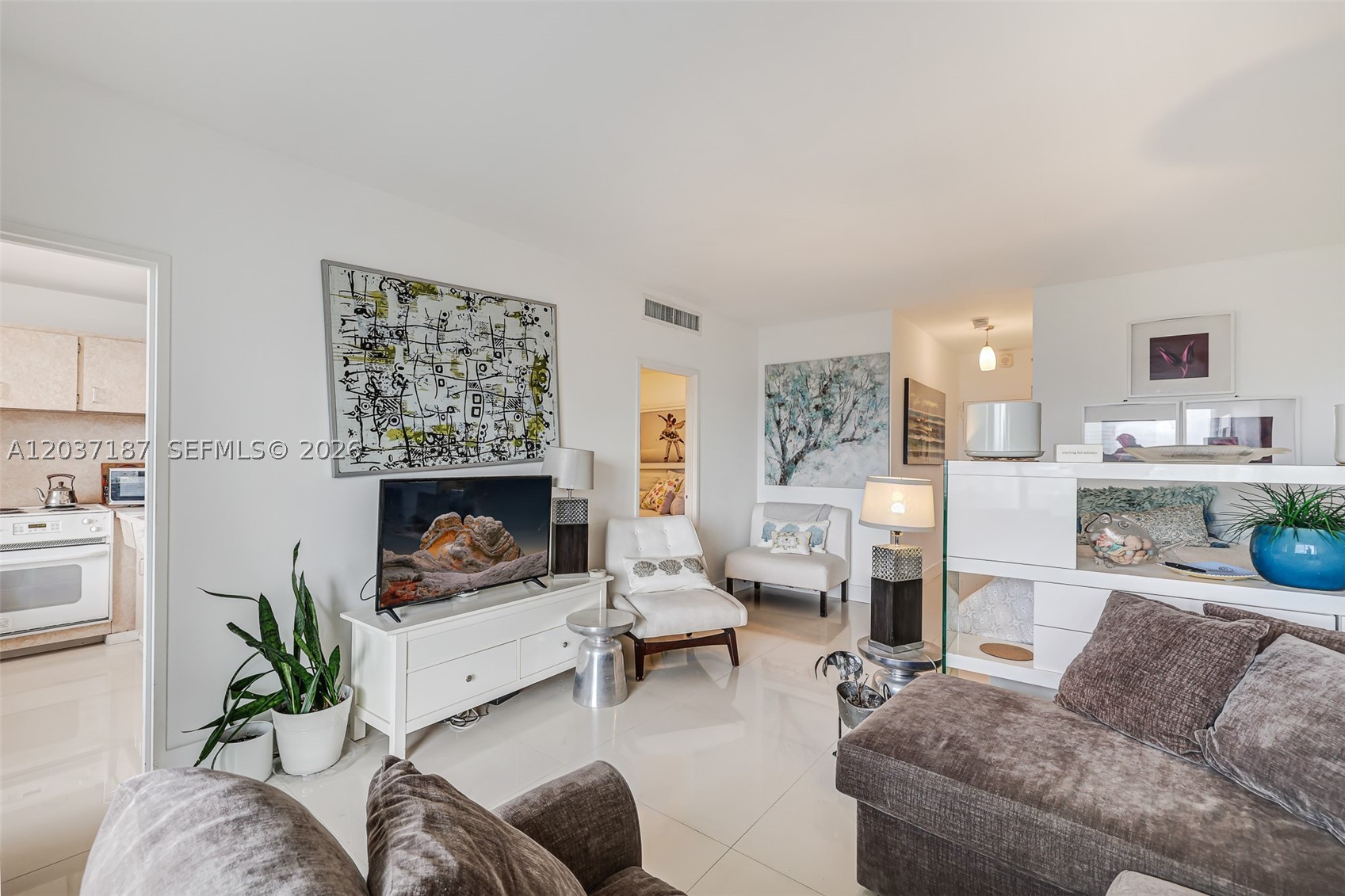 3 Island Ave 14A