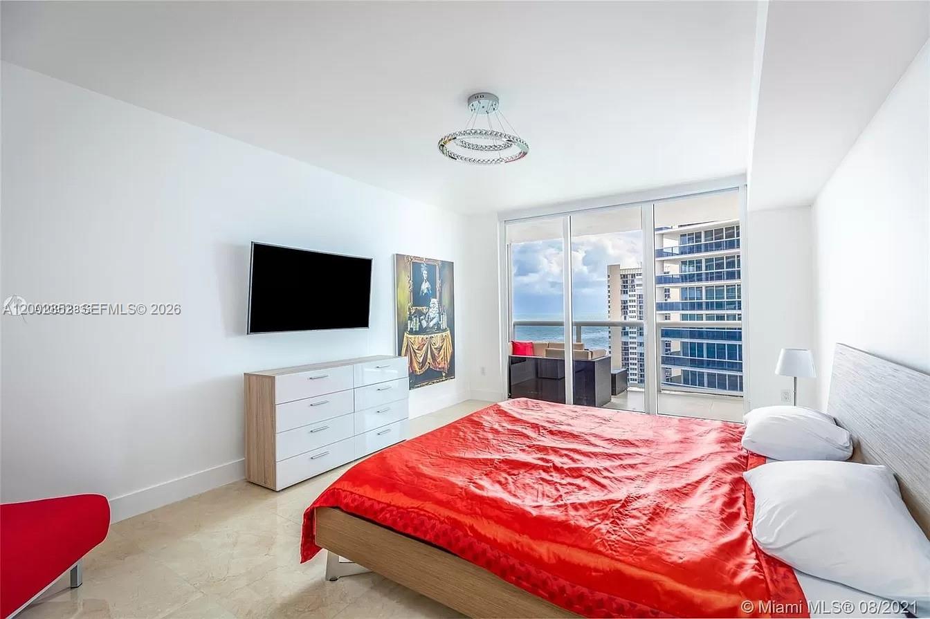 BEACH CLUB TWO CONDO - Residential Lease