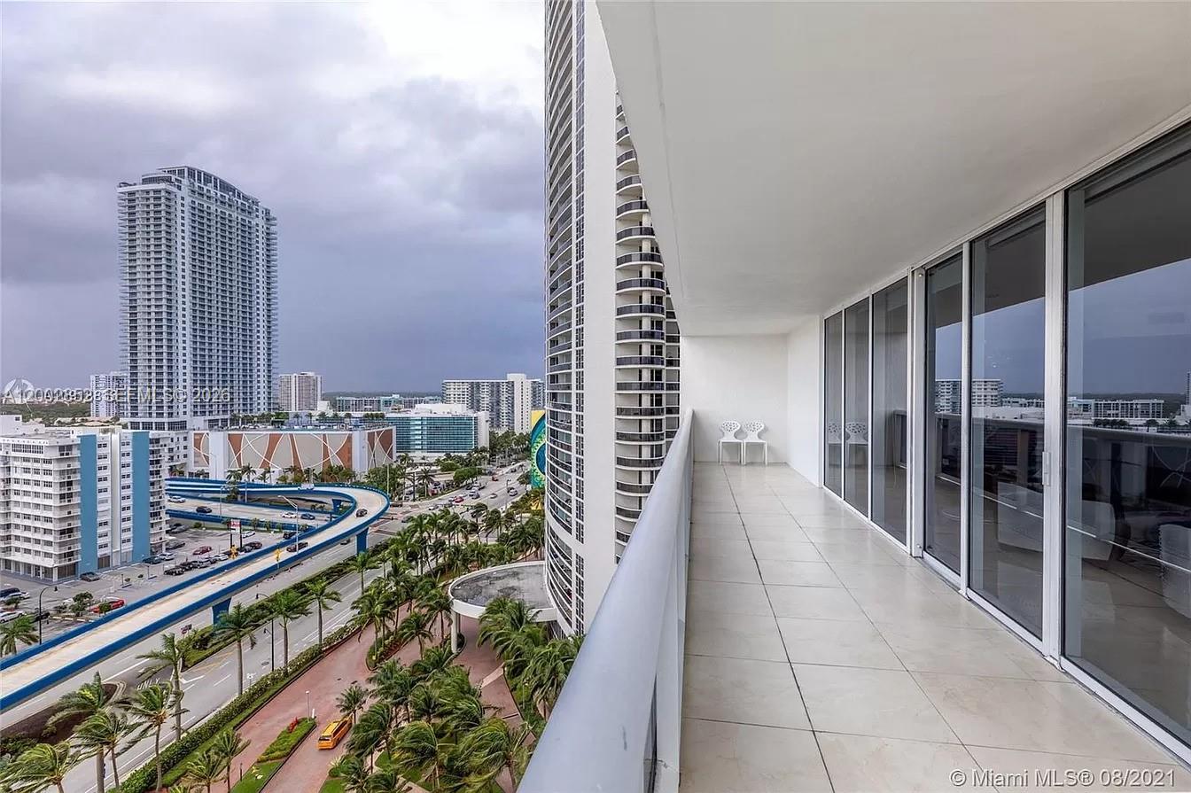 BEACH CLUB TWO CONDO - Residential Lease