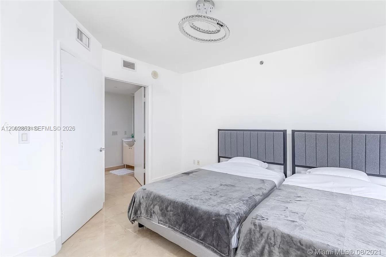 BEACH CLUB TWO CONDO - Residential Lease