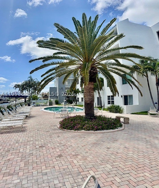 2850 NE 14th St Causeway 110B, Pompano Beach FL 33062