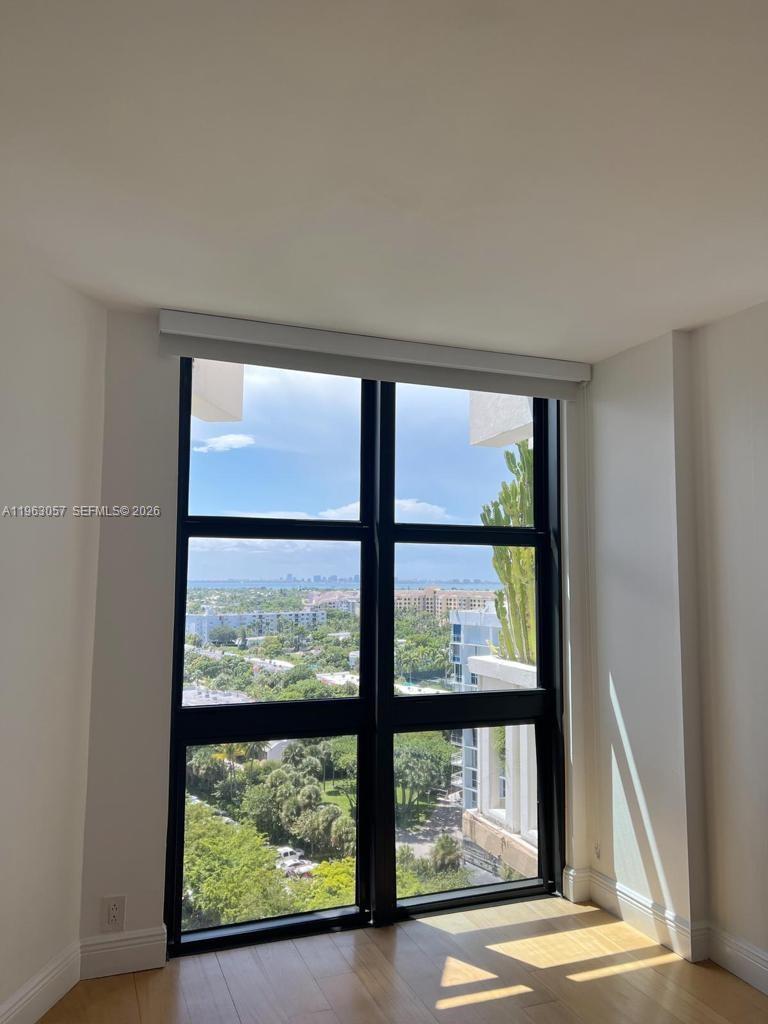 TOWERS OF KEY BISCAYNE CO - Residential Lease