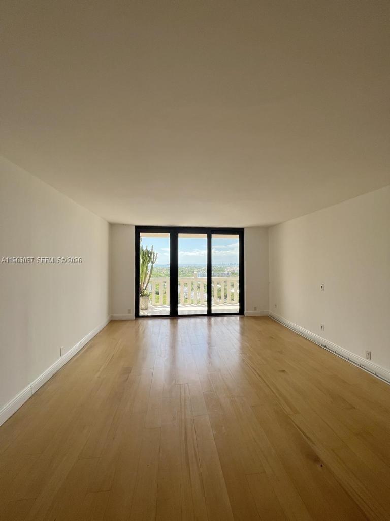 TOWERS OF KEY BISCAYNE CO - Residential Lease