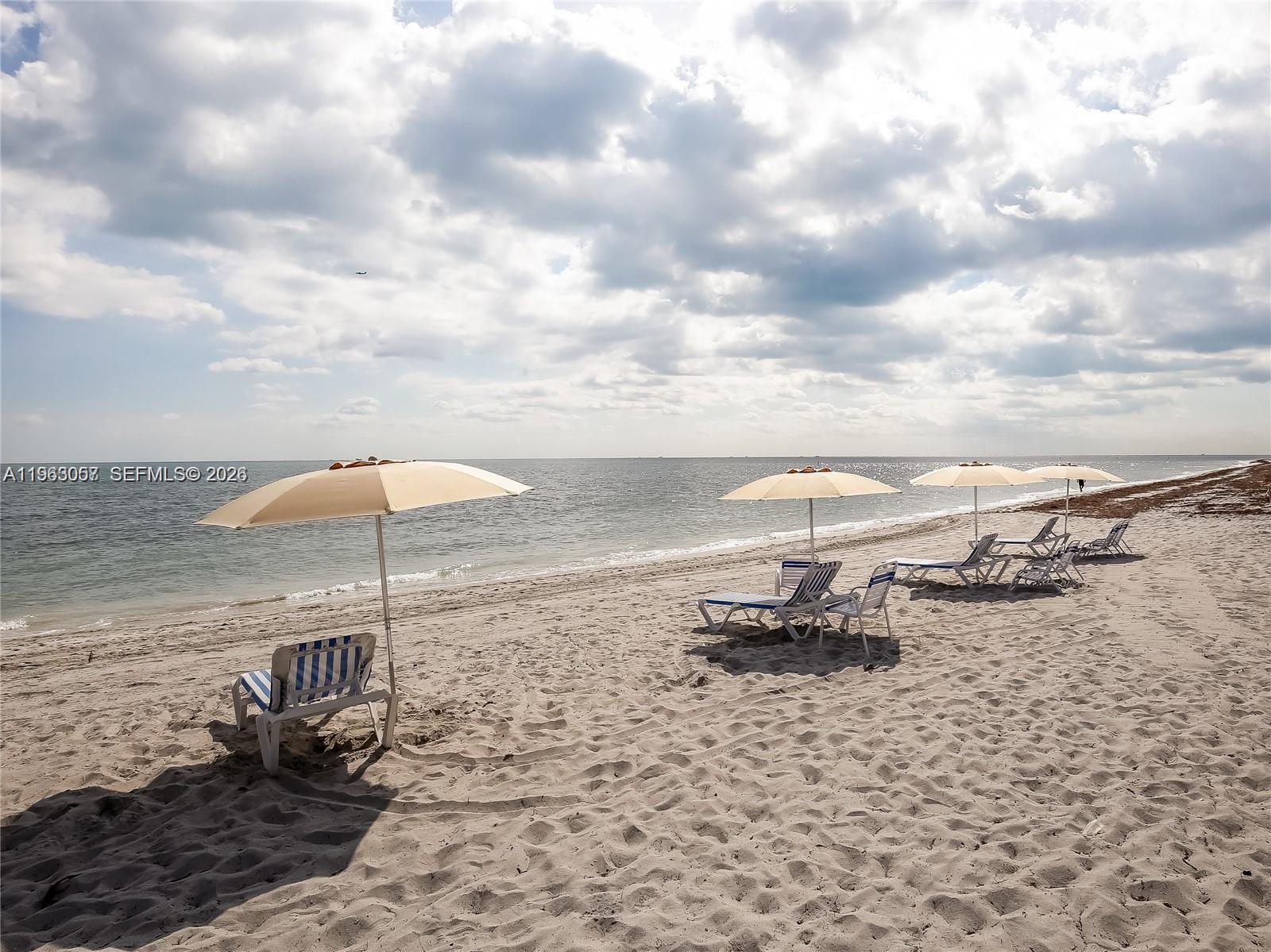 TOWERS OF KEY BISCAYNE CO - Residential Lease