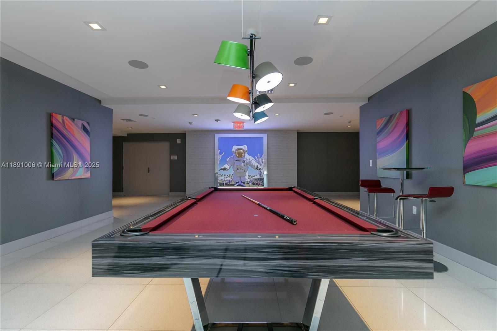 PARQUE TOWERS CONDO - Residential