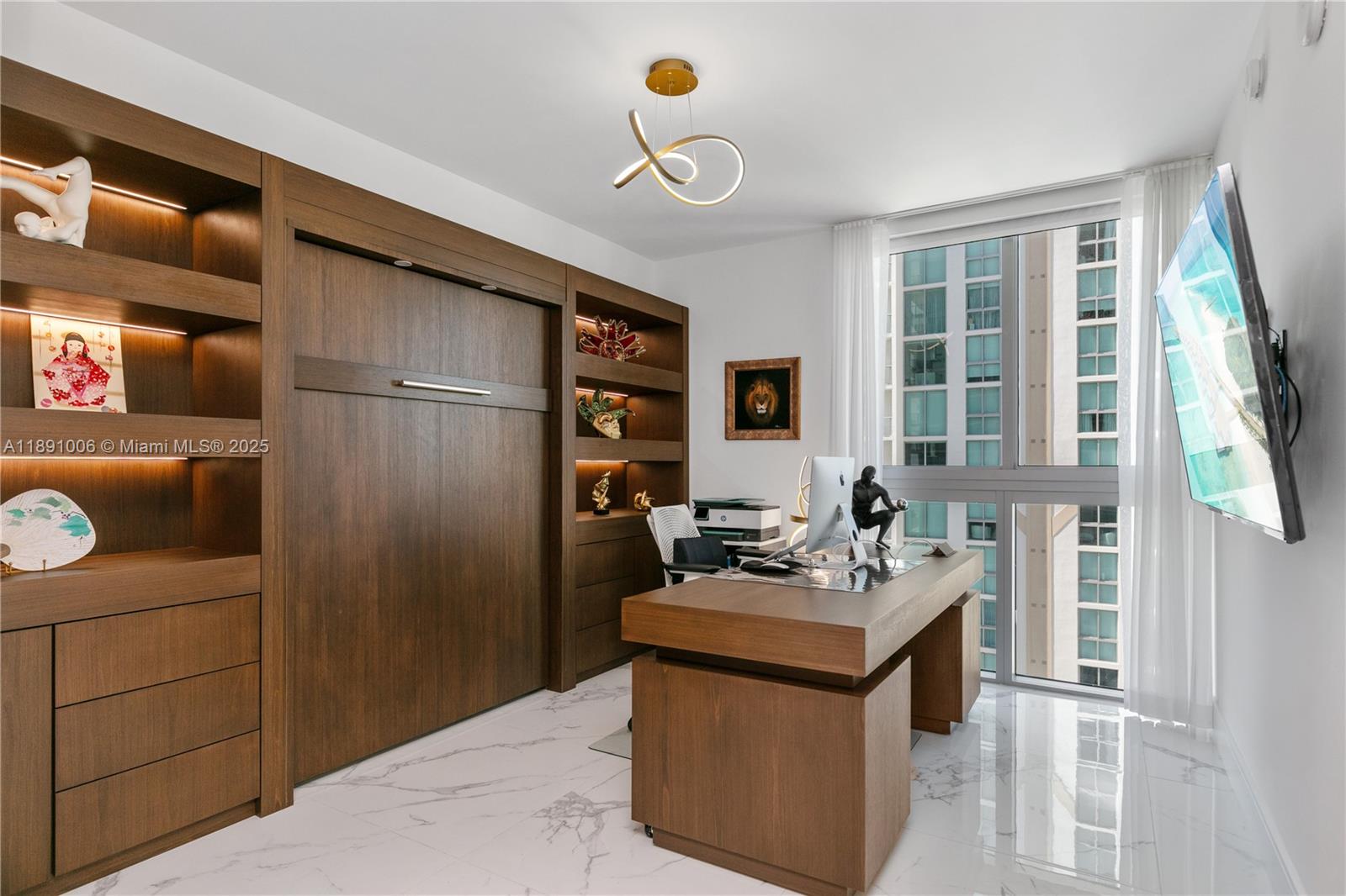 PARQUE TOWERS CONDO - Residential