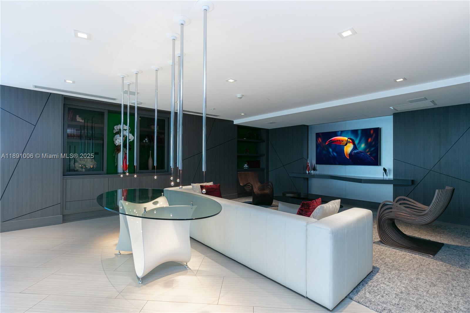 PARQUE TOWERS CONDO - Residential