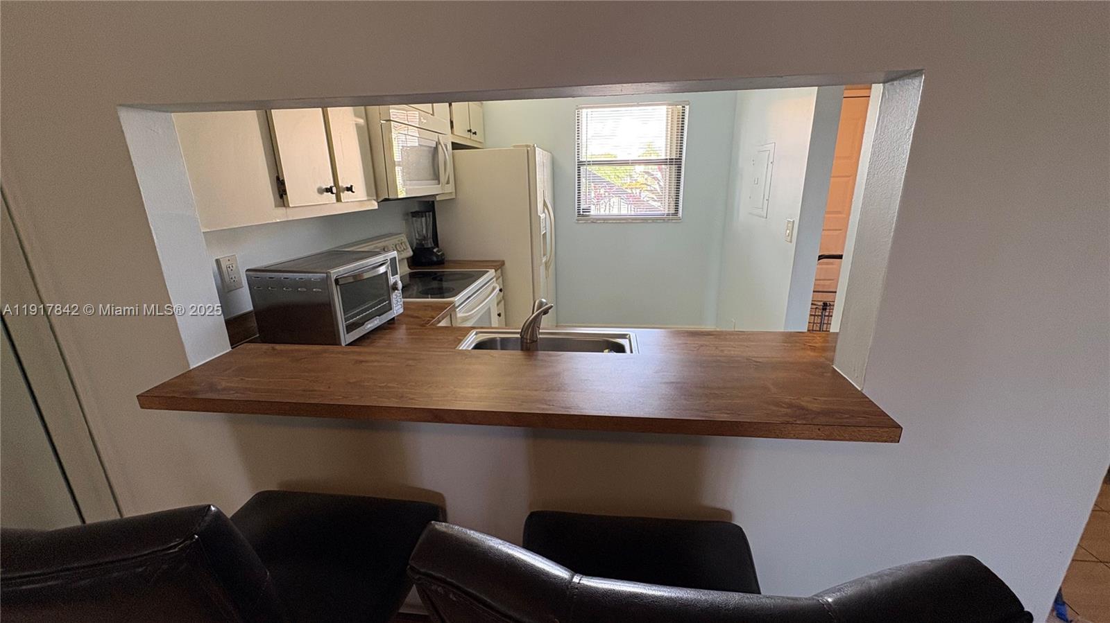 7118 Golf Colony Ct 103