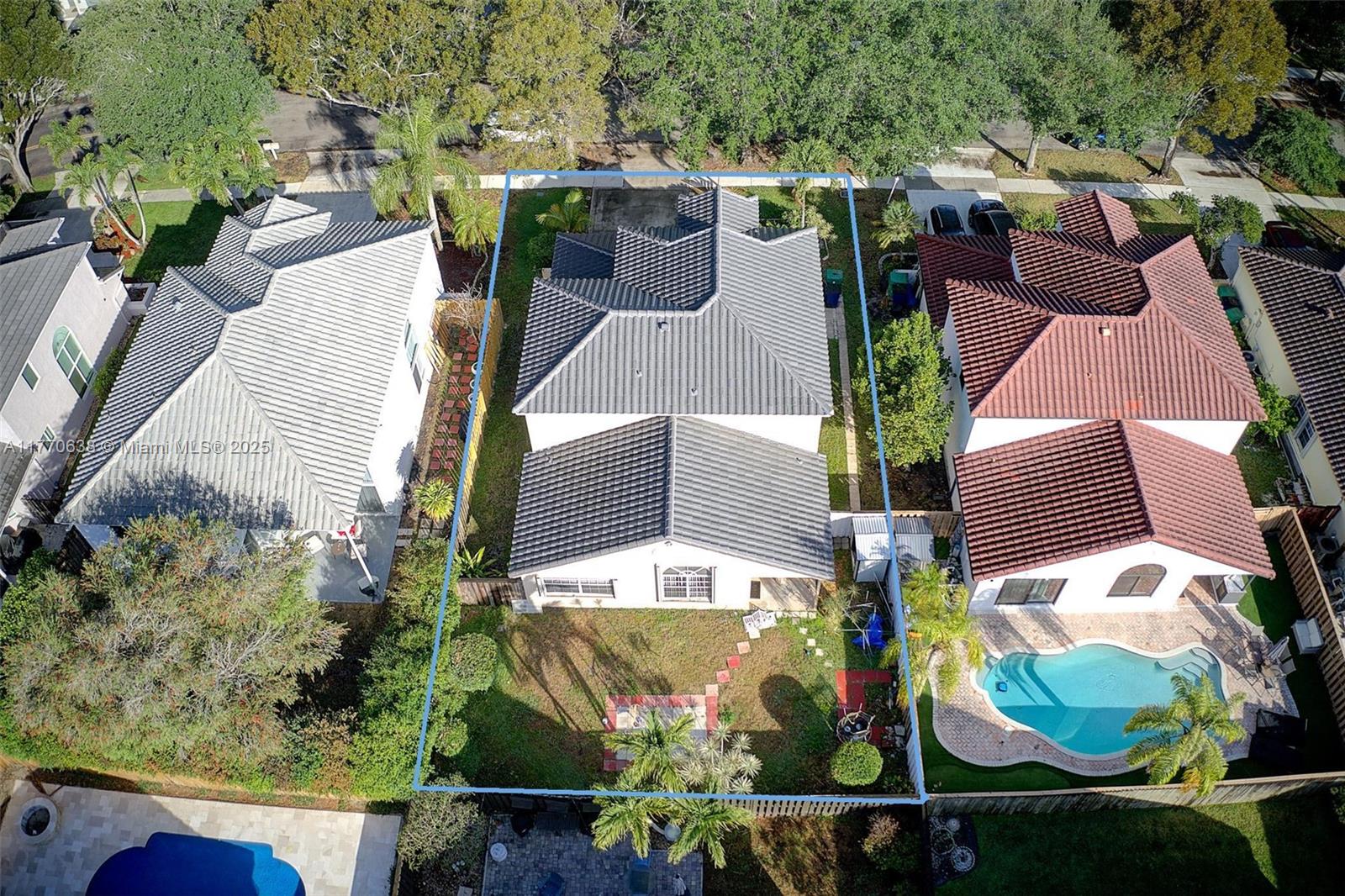2791 La Paz Ave