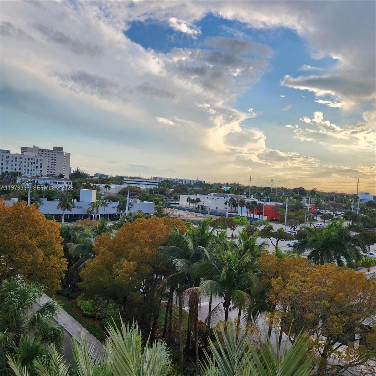 VENTURE AT AVENTURA WEST - Residential