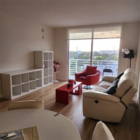 Tiny photo for 2775 NE 187th St #510, Aventura, FL 33180 (MLS # A11979337)