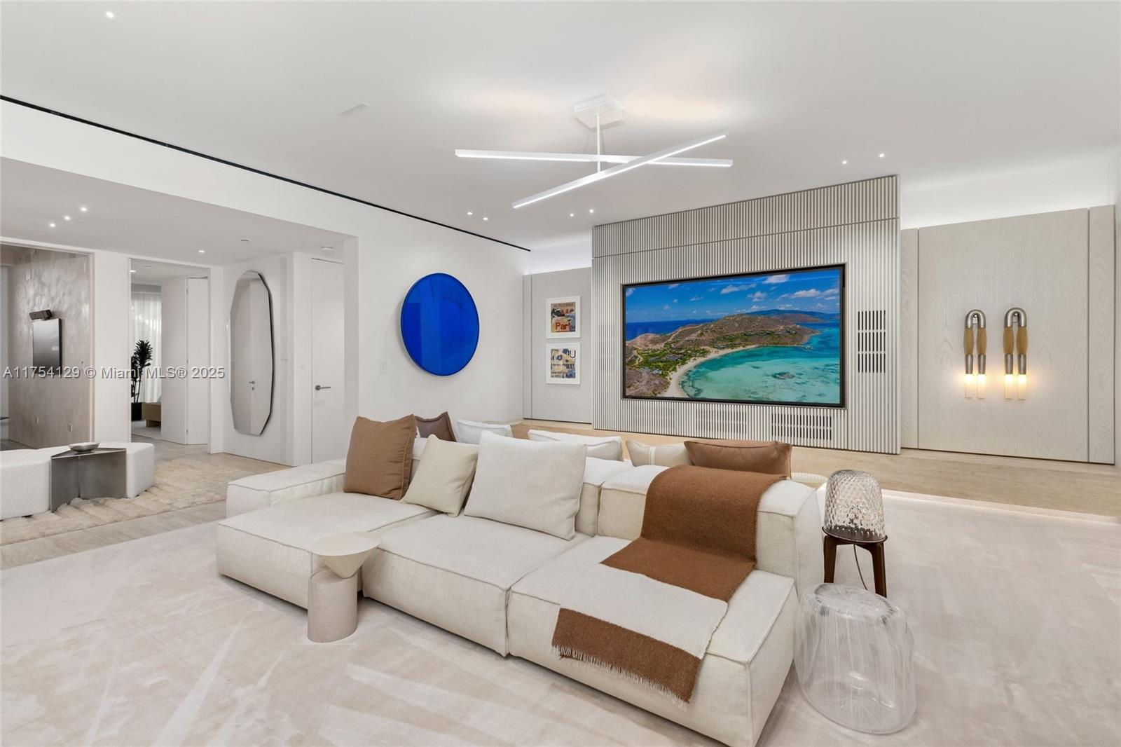 SURF CLUB CONDO - Residential