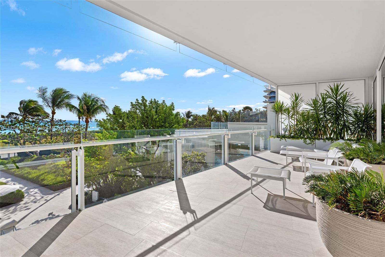 SURF CLUB CONDO - Residential