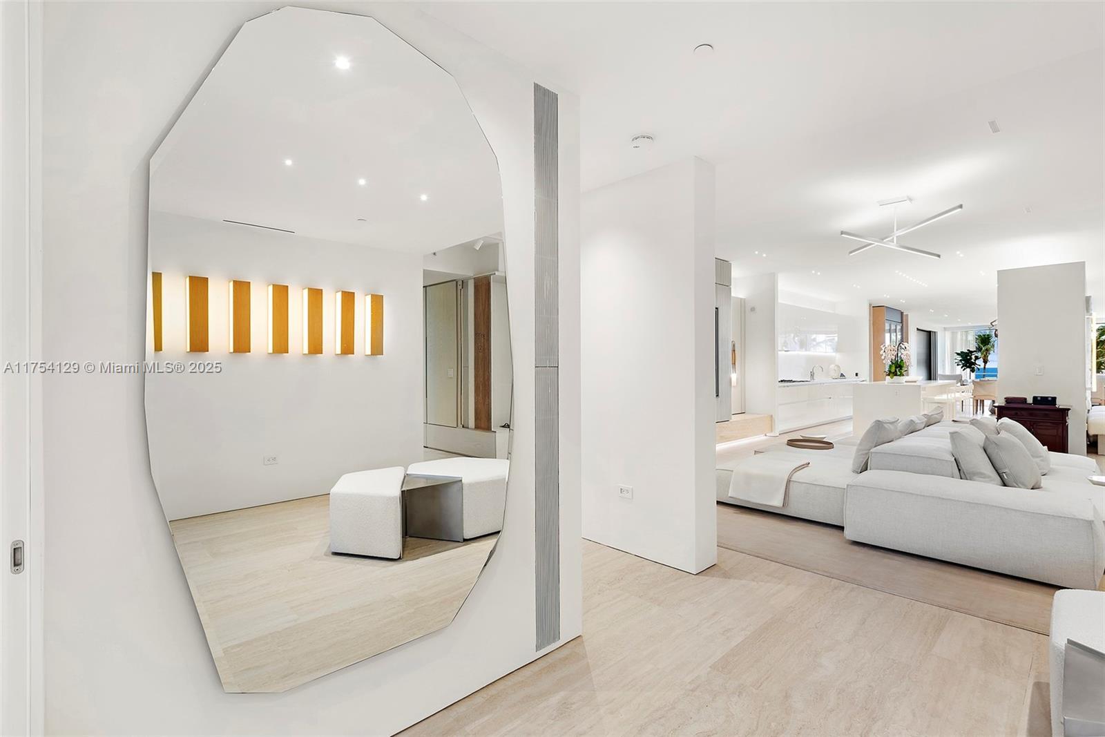 SURF CLUB CONDO - Residential