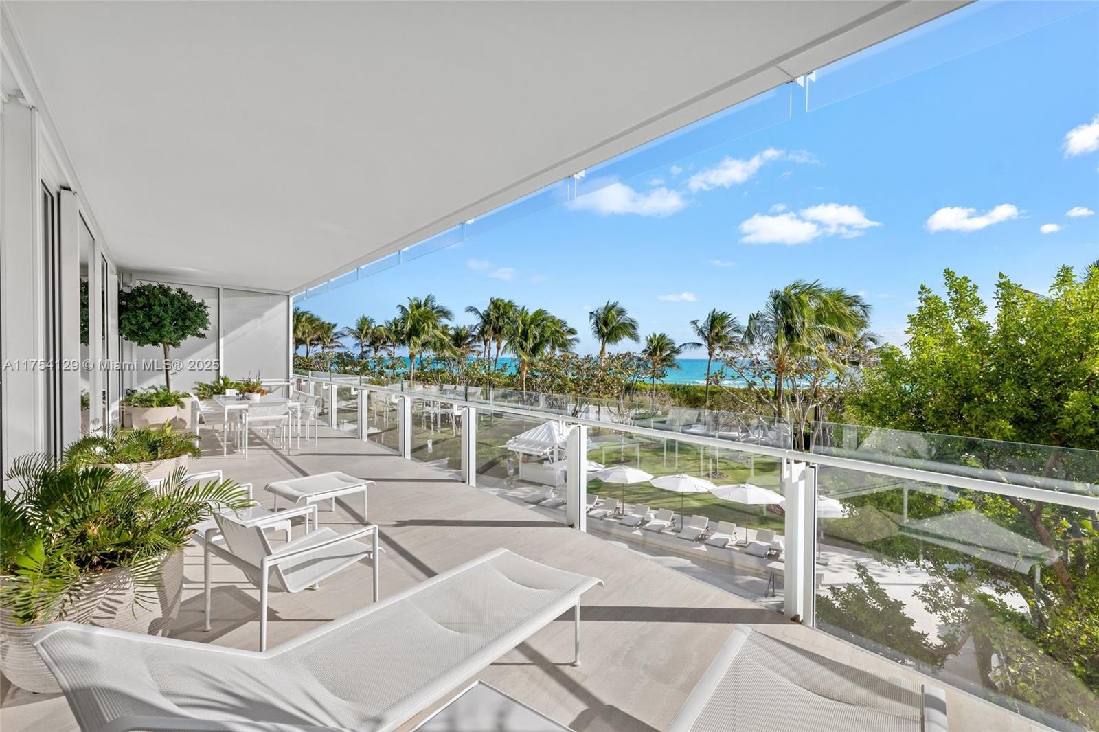 SURF CLUB CONDO - Residential