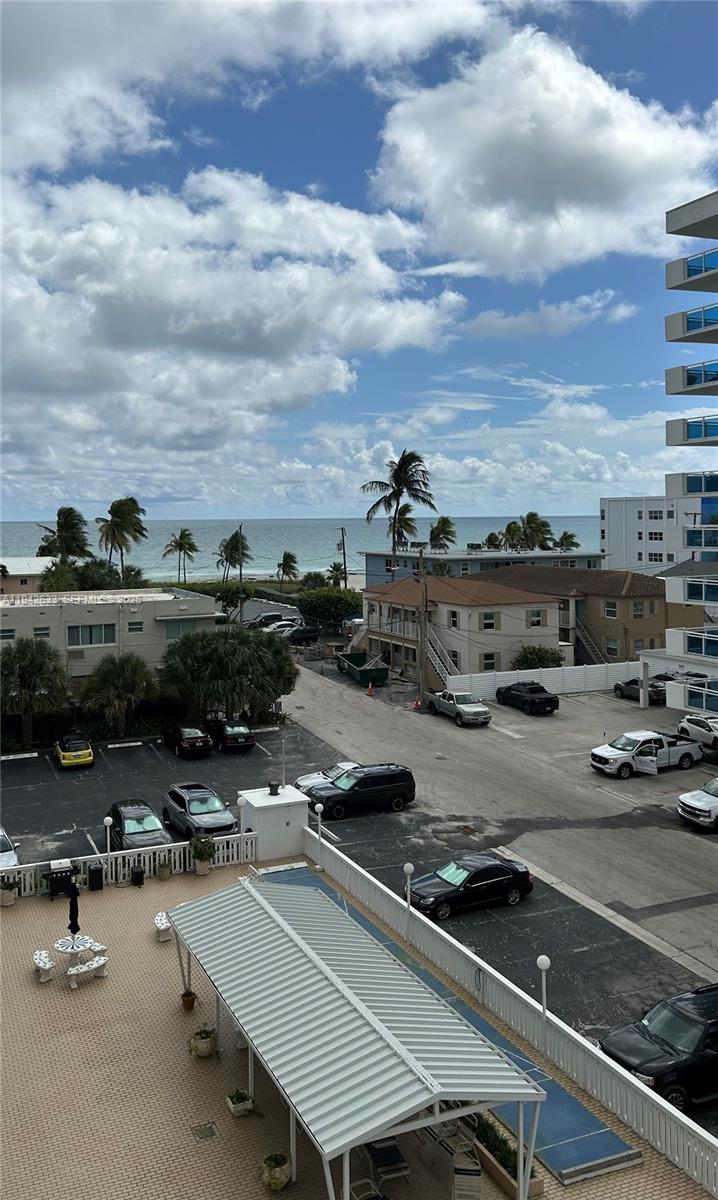 CAMBRIDGE TOWERS CONDO - Residential