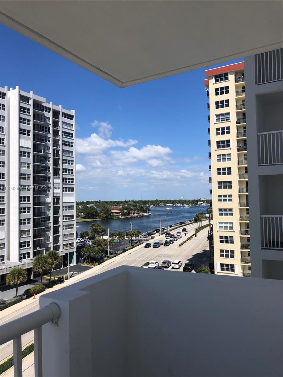 CAMBRIDGE TOWERS CONDO - Residential