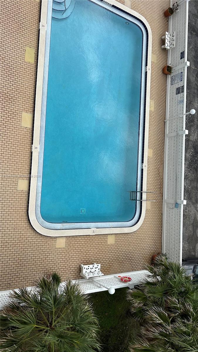 CAMBRIDGE TOWERS CONDO - Residential