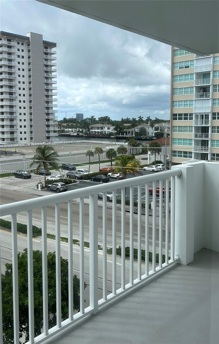 CAMBRIDGE TOWERS CONDO - Residential