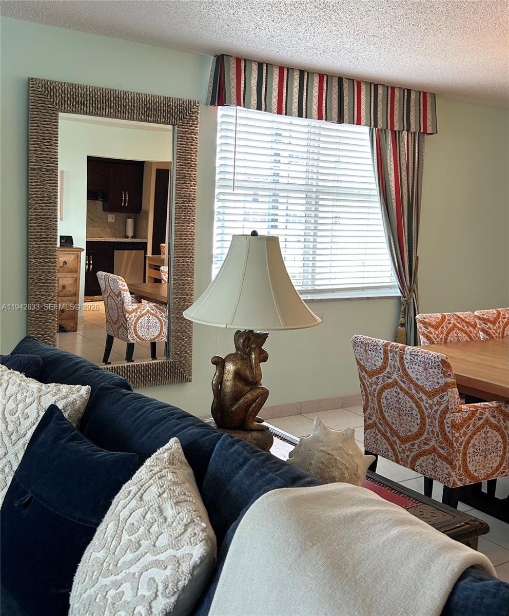 CAMBRIDGE TOWERS CONDO - Residential