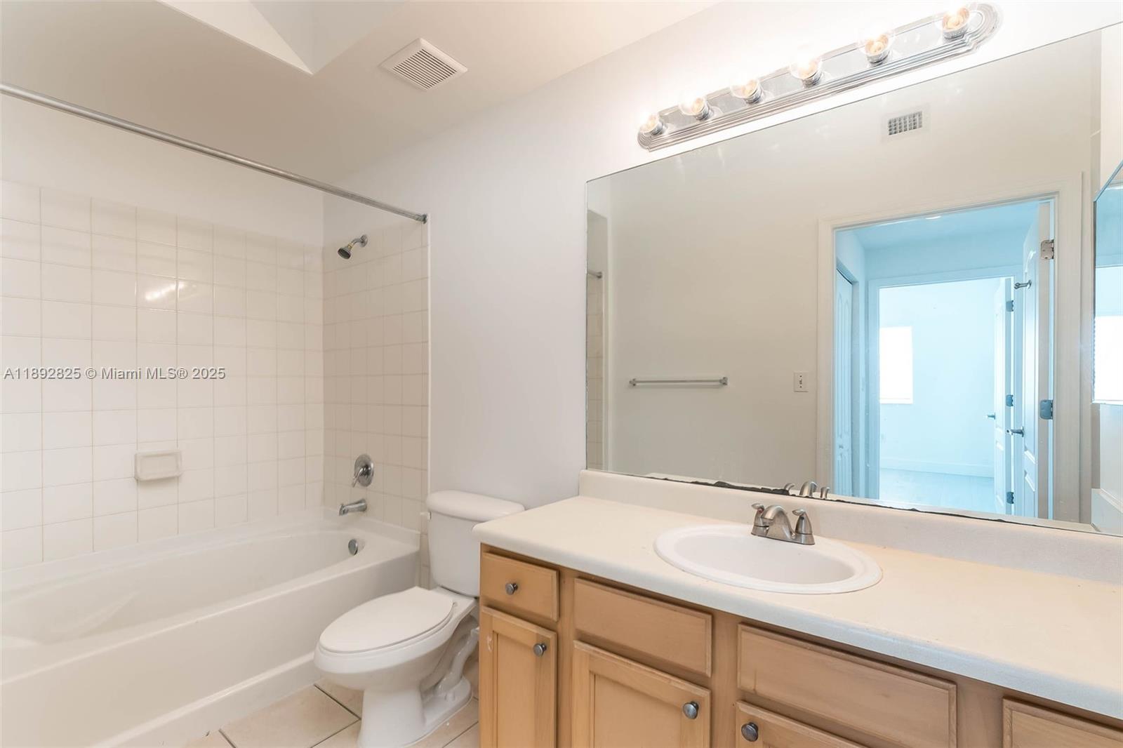 VALENCIA CONDO - Residential Lease