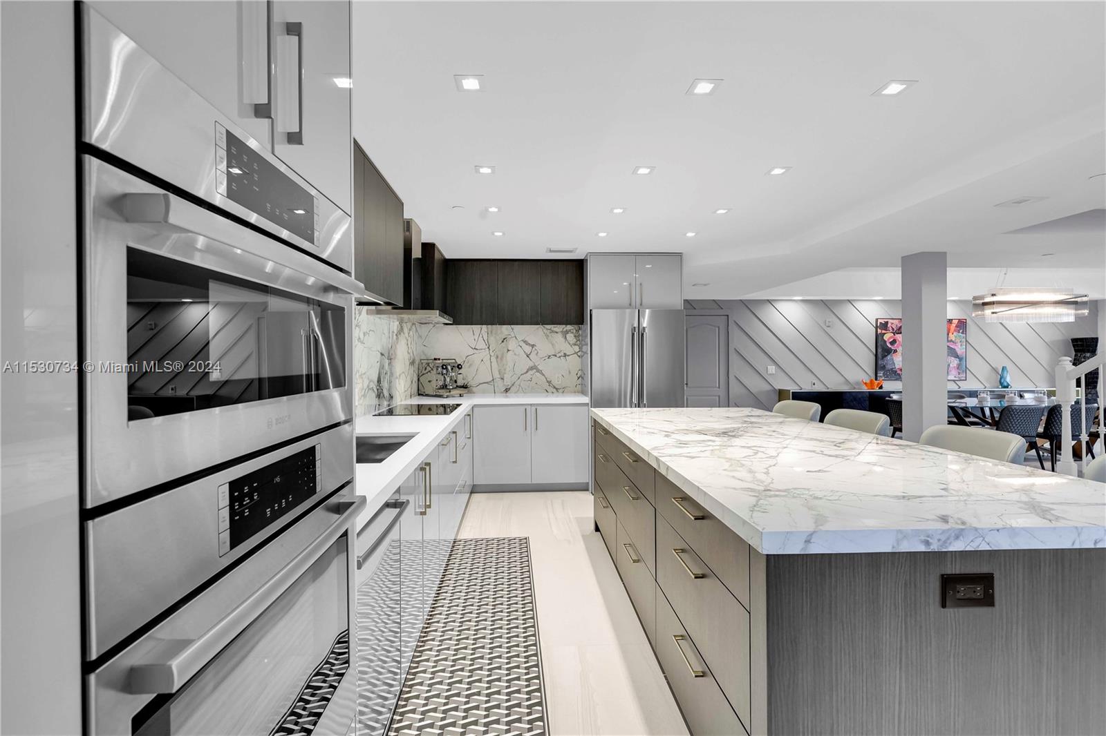 TERRACES OF THE ISLE COND - Residential