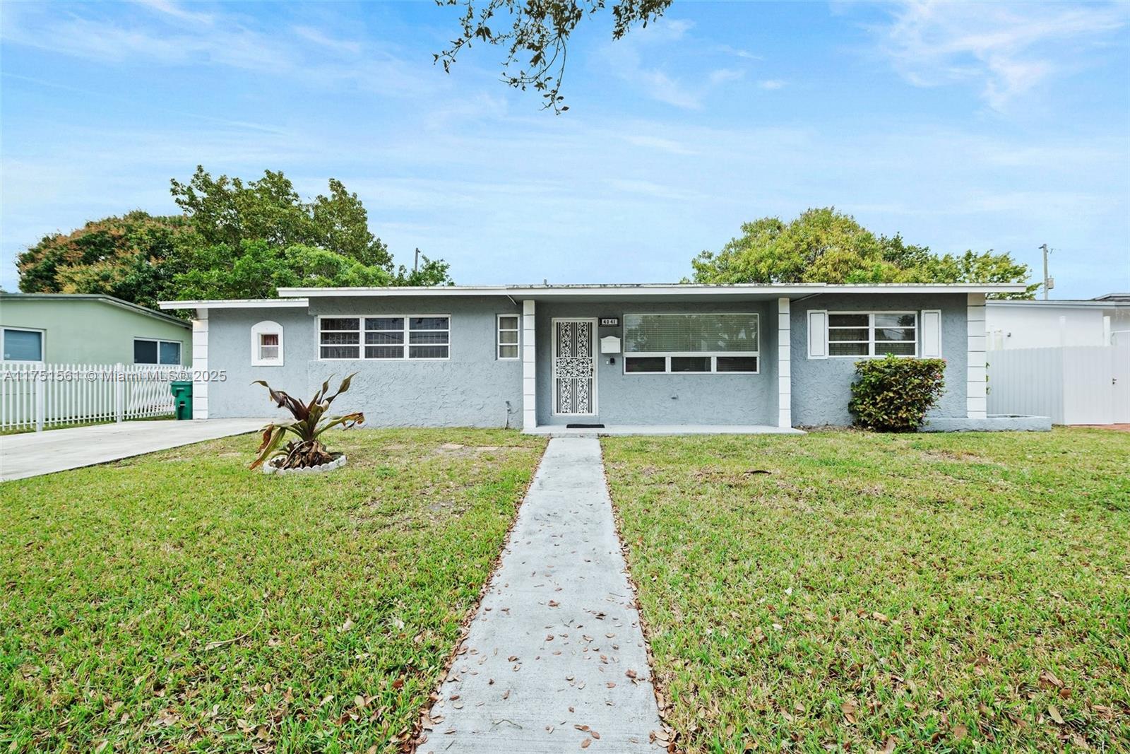 4041 Nw 191st St, Miami Gardens, Broward County, Florida - 3 Bedrooms  
2 Bathrooms - 
