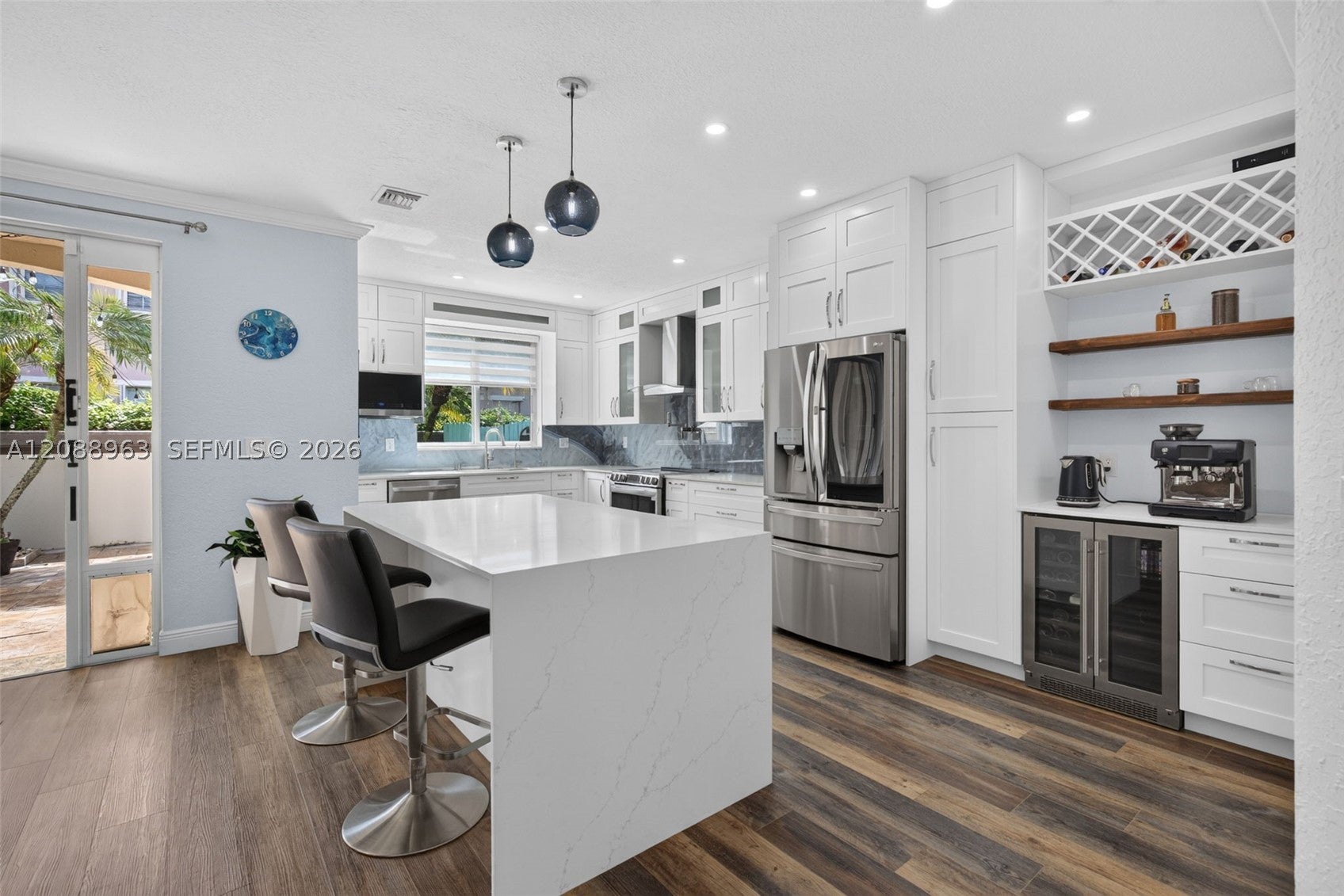 214 Riverwalk Cir