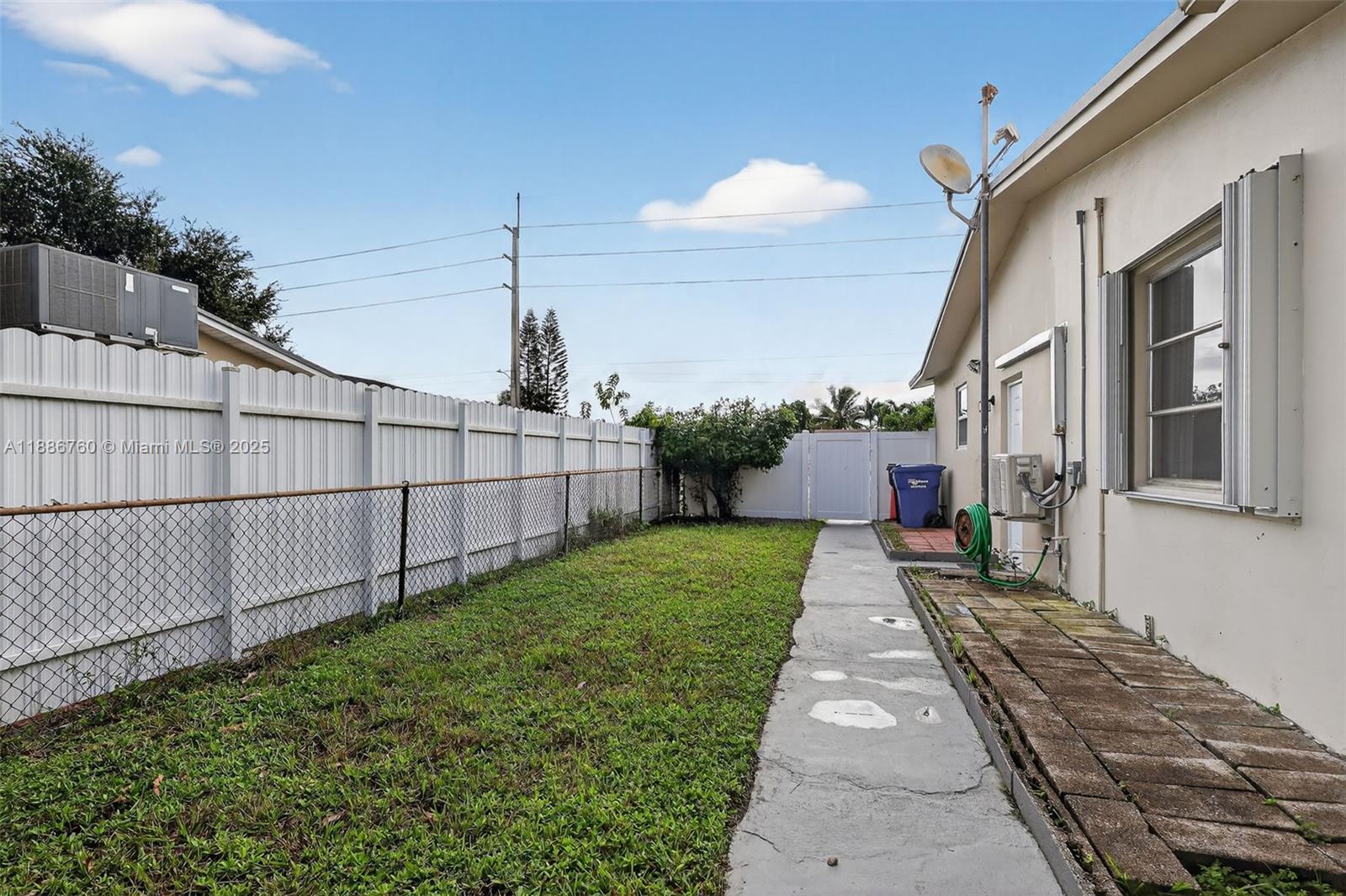 LETO HILLS - Residential Lease