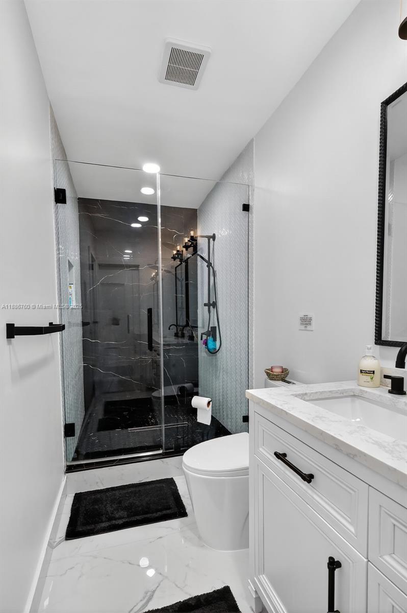 LETO HILLS - Residential Lease