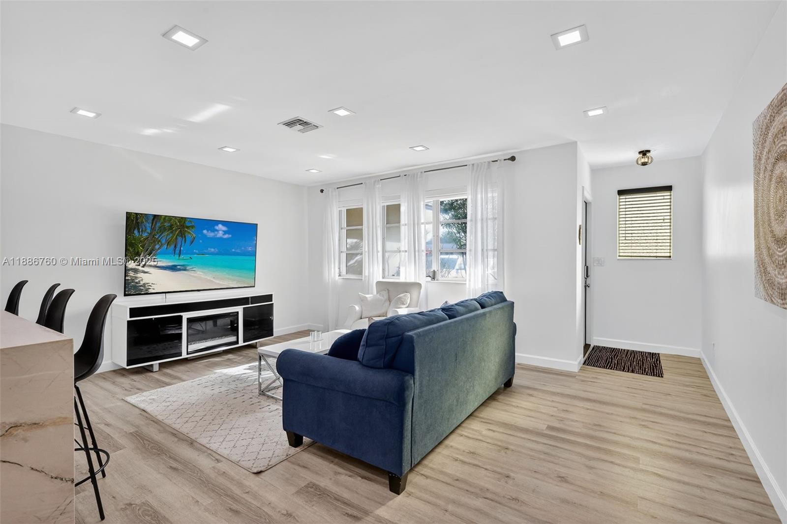 LETO HILLS - Residential Lease