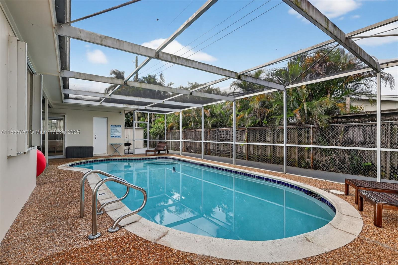 LETO HILLS - Residential Lease