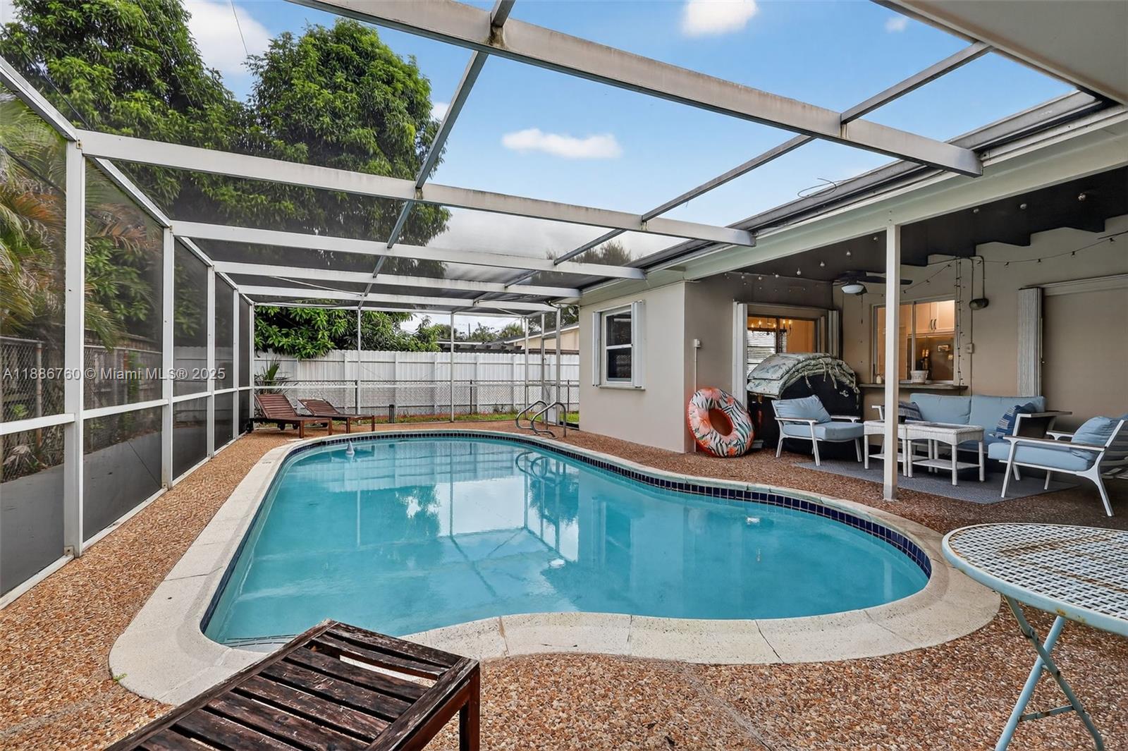 LETO HILLS - Residential Lease