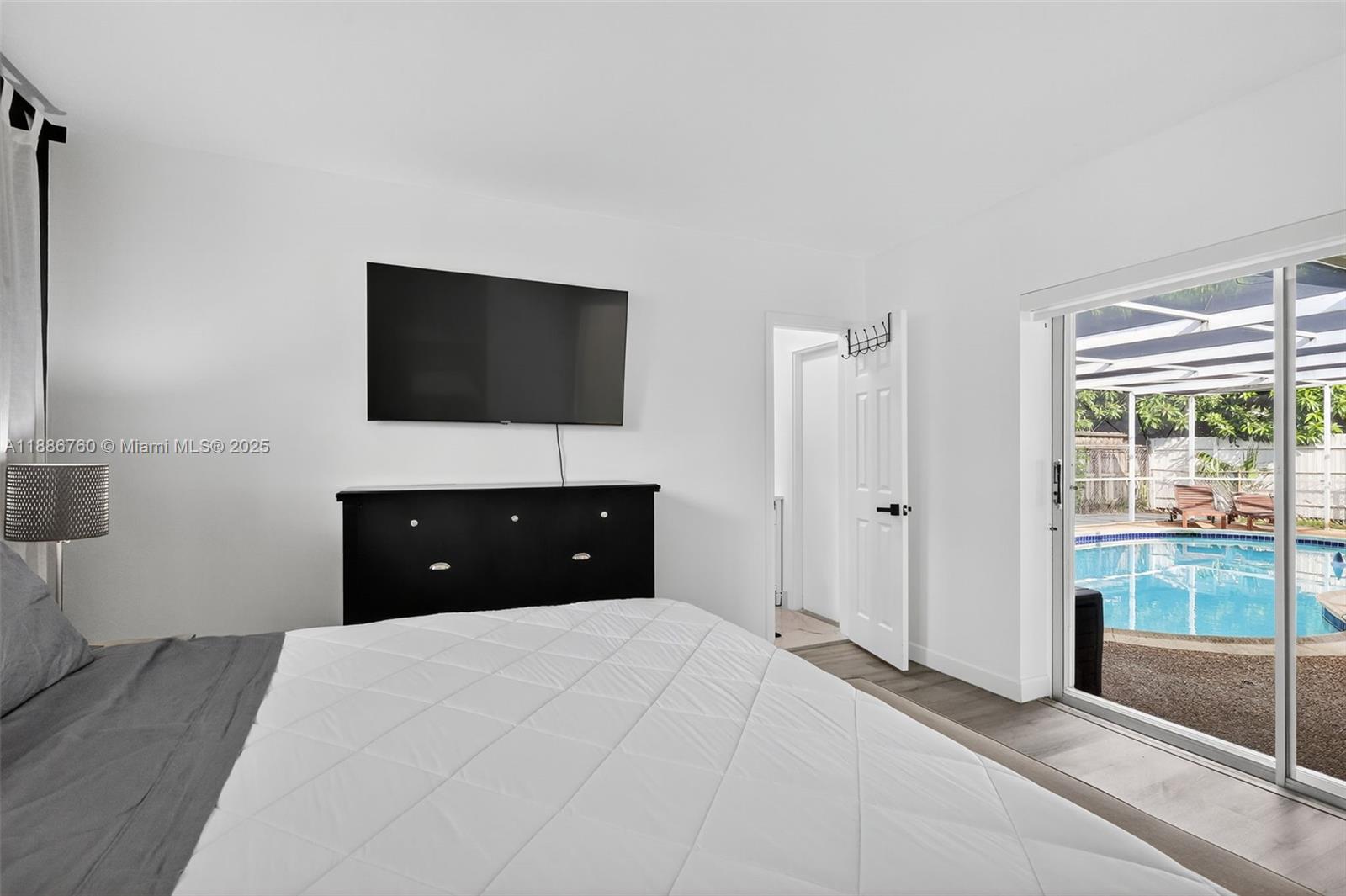 LETO HILLS - Residential Lease