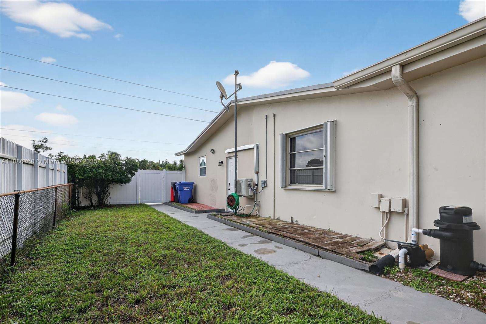 LETO HILLS - Residential Lease