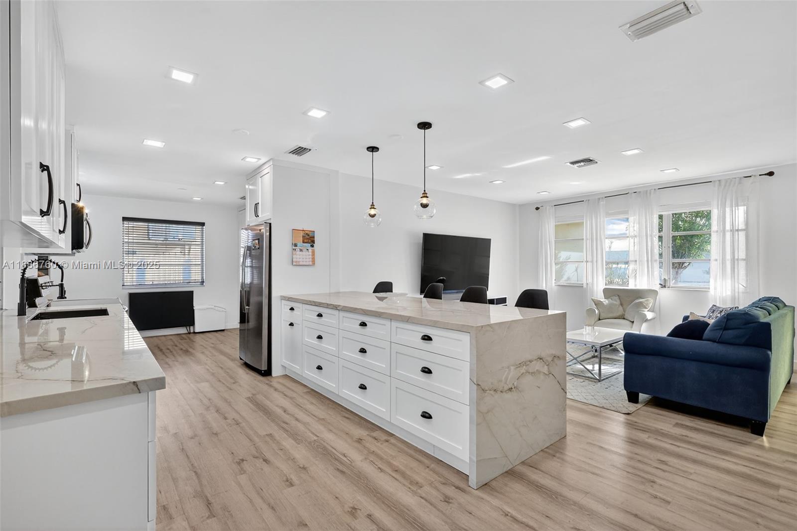 LETO HILLS - Residential Lease