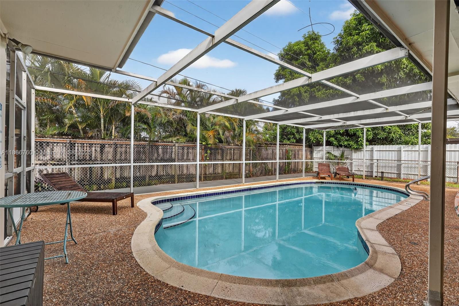 LETO HILLS - Residential Lease